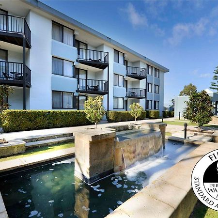 Lodestar Waterside Apartments Perth Bagian luar foto