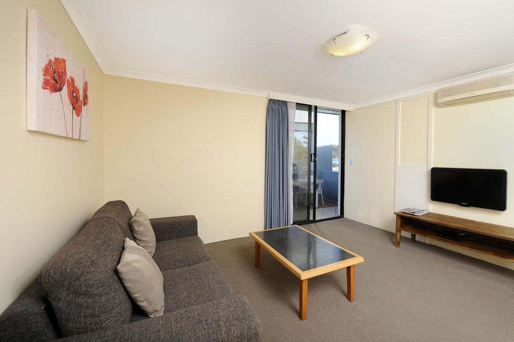 Lodestar Waterside Apartments Perth Bagian luar foto