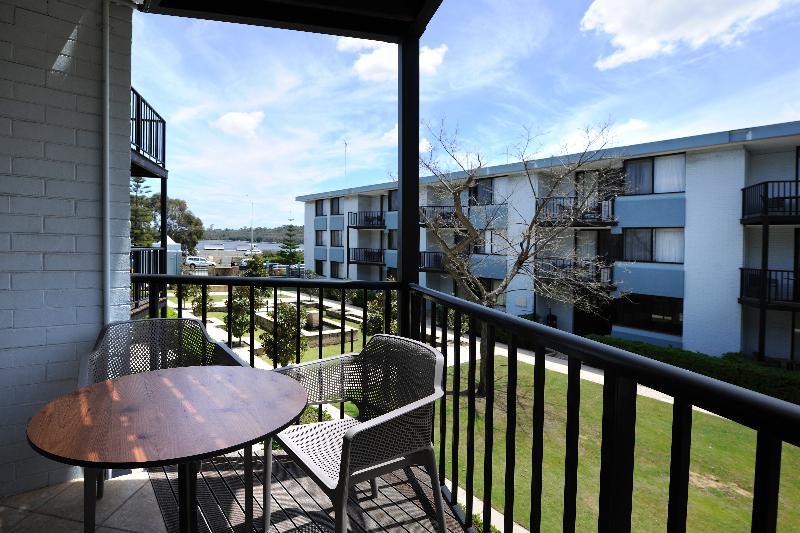 Lodestar Waterside Apartments Perth Bagian luar foto