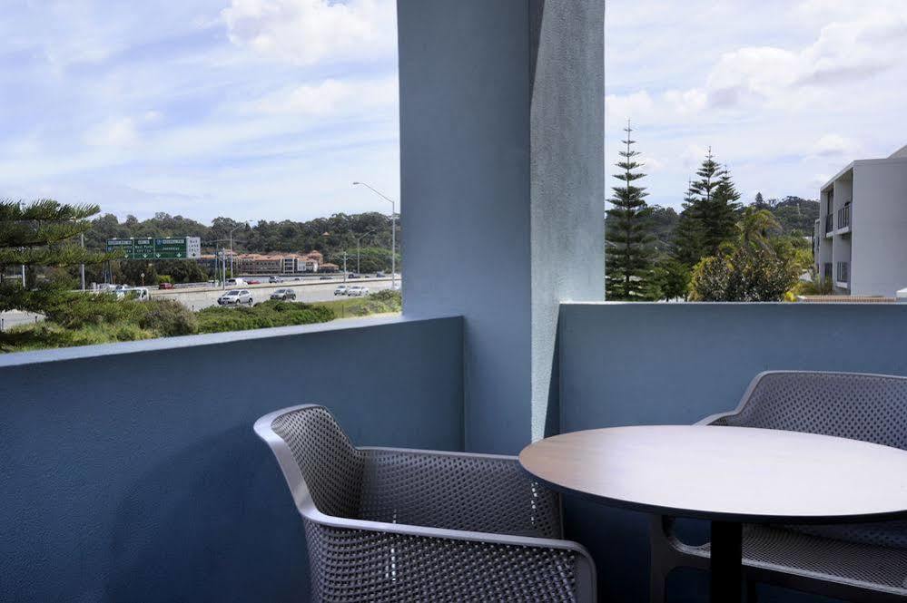 Lodestar Waterside Apartments Perth Bagian luar foto