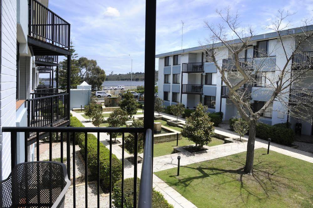 Lodestar Waterside Apartments Perth Bagian luar foto